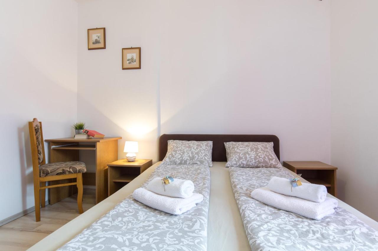 Pape Punat Hotel Bagian luar foto